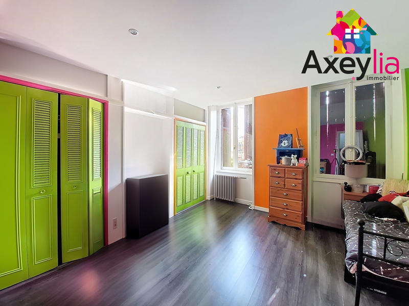 Maison - 183 m² - 6 pièces