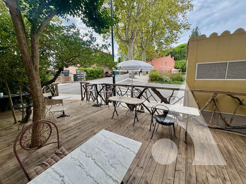 Local commercial - 145 m²