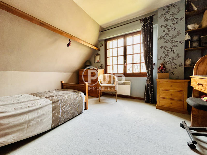 Pavillon - 170 m² - 8 pièces