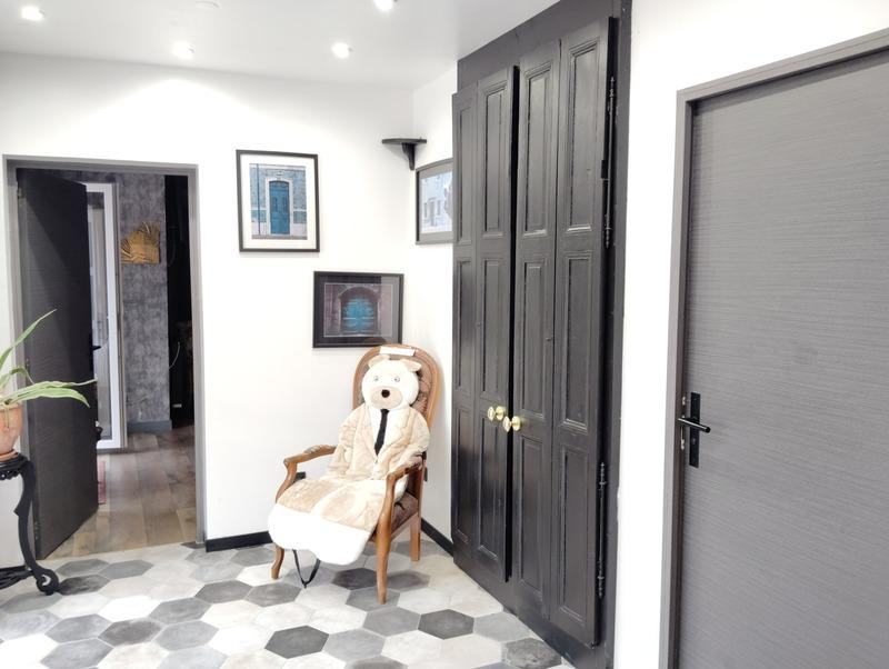 Maison - 233 m² - 7 pièces