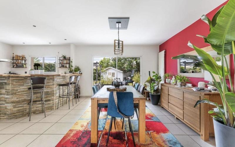 Maison - 186 m² - 5 pièces