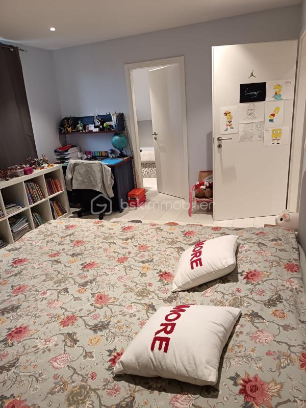 Maison - 190 m² - 8 pièces