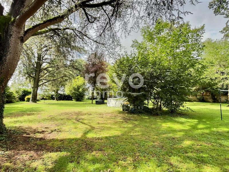 Maison - 203 m² - 7 pièces