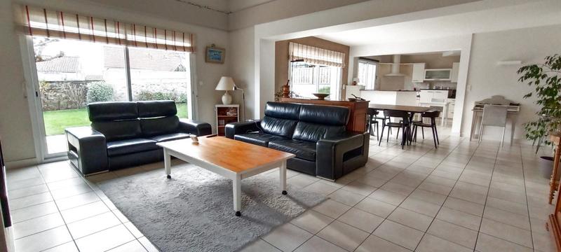 Maison - 166 m² - 6 pièces