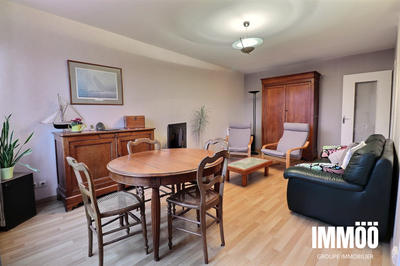 Appartement - 82 m² - 4 pièces