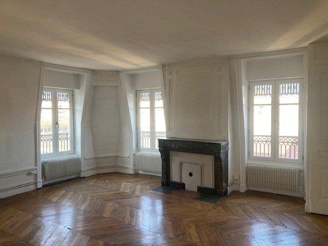 Appartement - 147 m² - 5 pièces