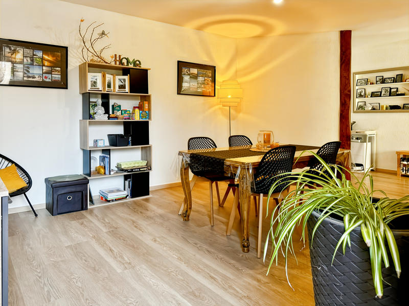 Maison - 176 m² - 7 pièces