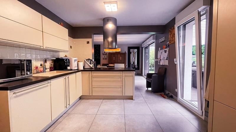 Maison - 153 m² - 5 pièces