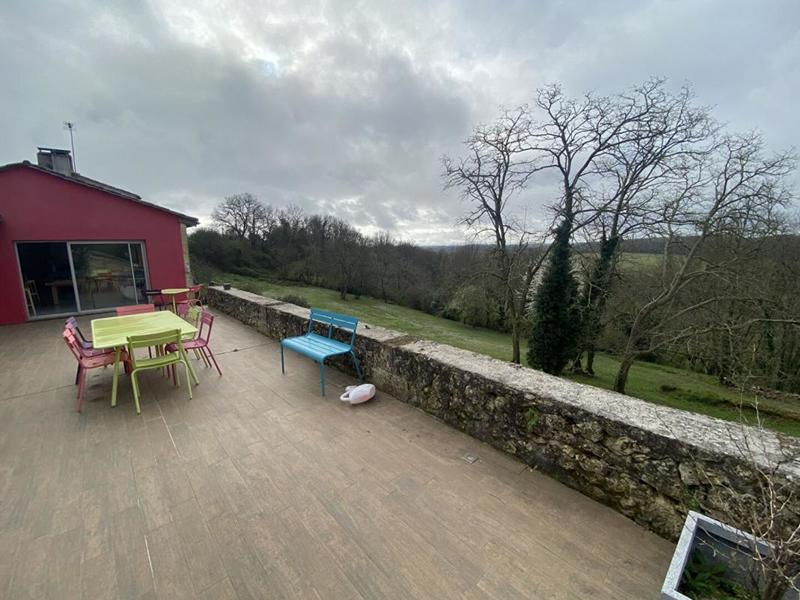 Demeure - 230 m² - 6 pièces