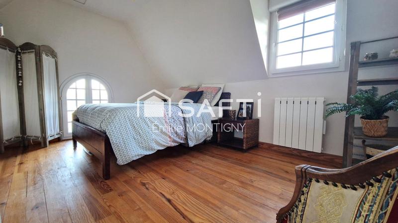 Maison - 200 m² - 7 pièces