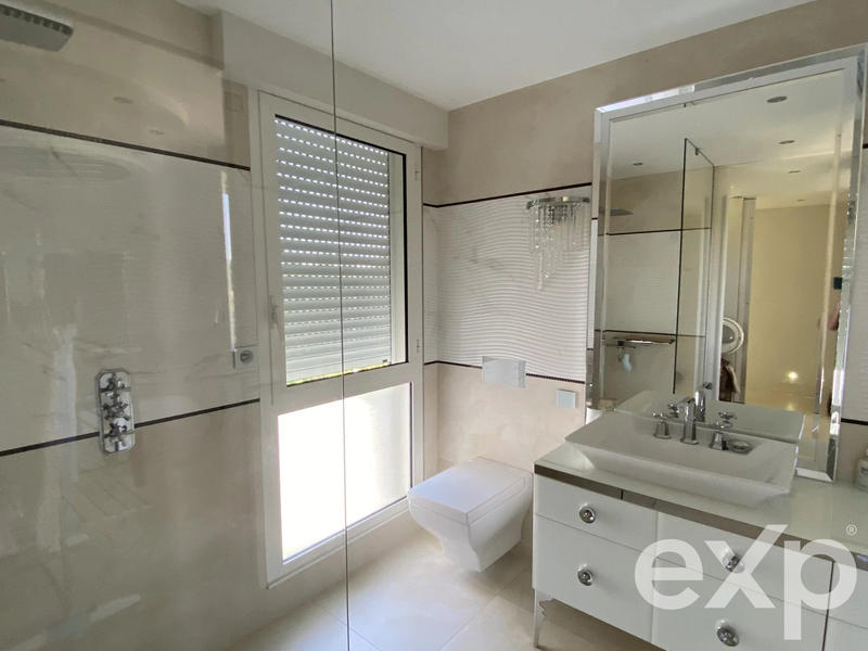 Appartement - 161 m² - 4 pièces