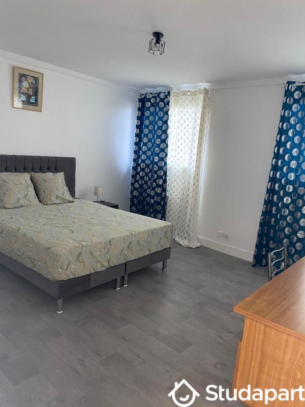 Chambre - 9 m² - 1 pièce