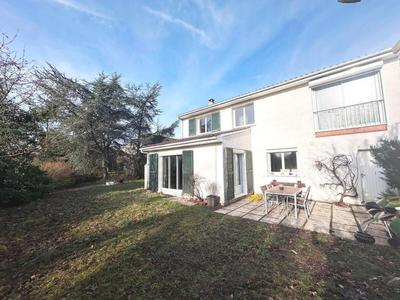 Maison - 118 m² - 5 pièces