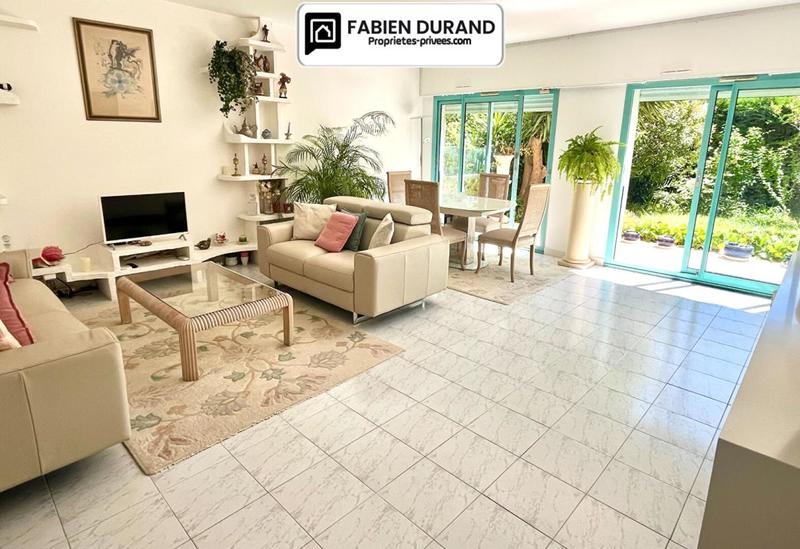 Appartement - 90 m² - 3 pièces