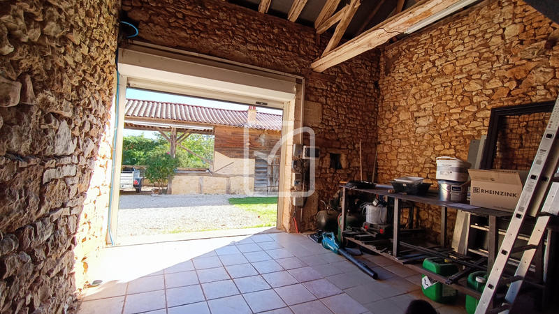 Maison - 195 m² - 6 pièces