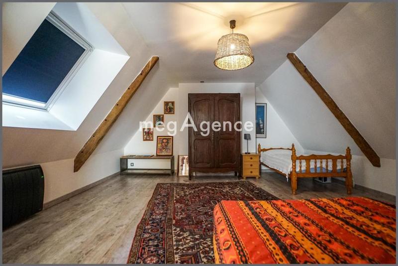 Maison - 276 m² - 10 pièces