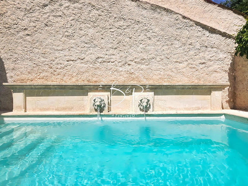 Maison - 187 m² - 4 pièces