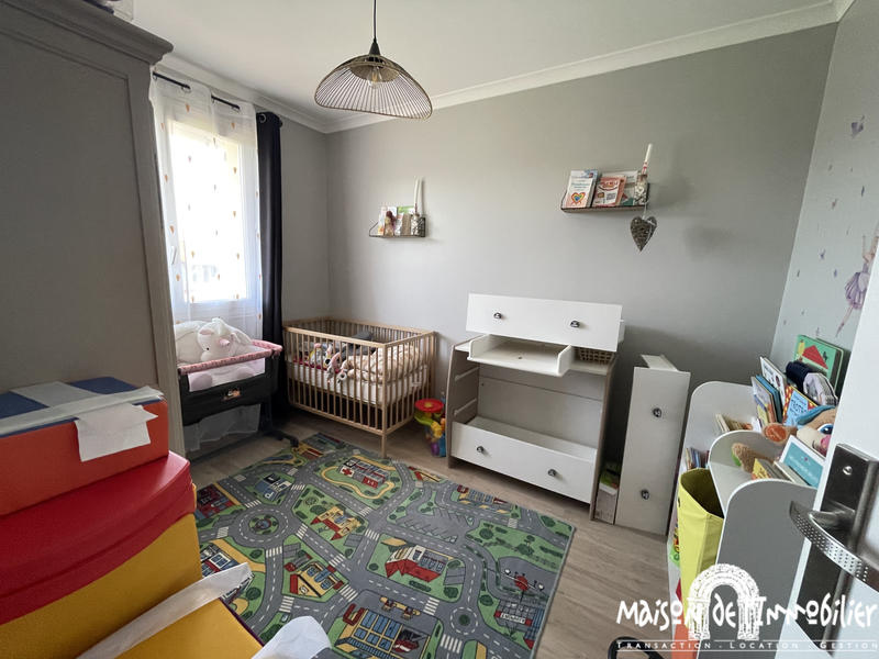 Maison - 99 m² - 5 pièces