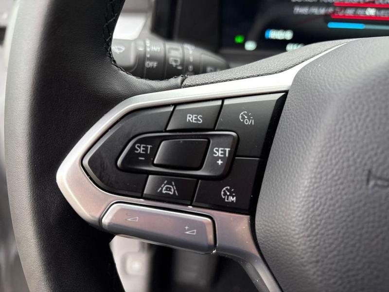 Volkswagen Caravelle E Life (64kwh/210kw) L1