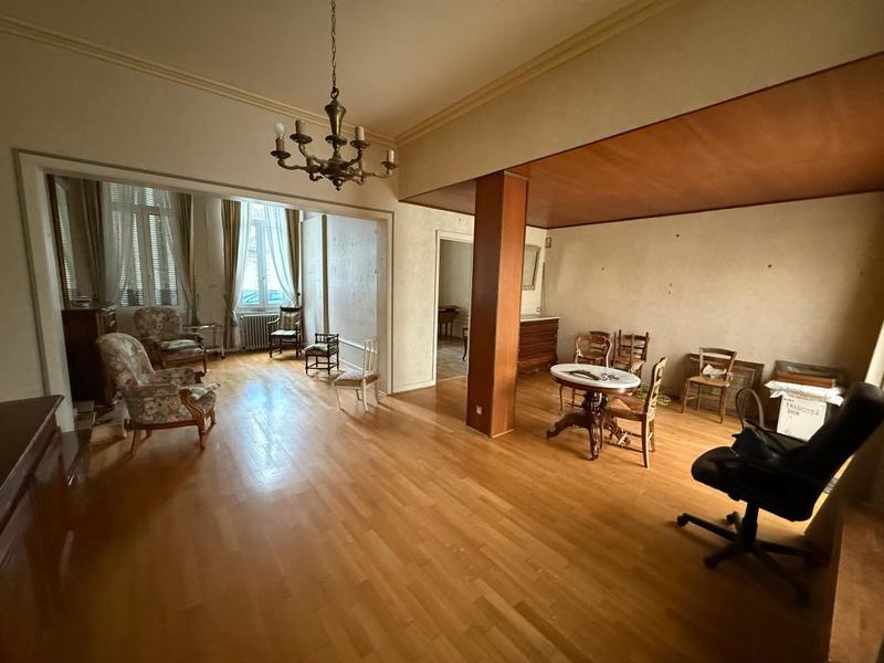 Maison de ville - 214 m² - 7 pièces