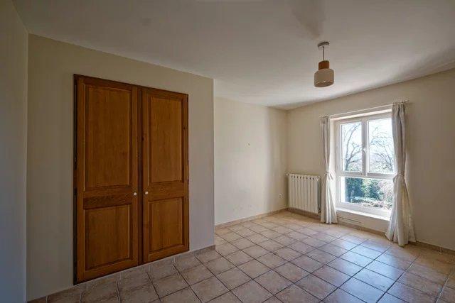 Bastide - 235 m² - 5 pièces