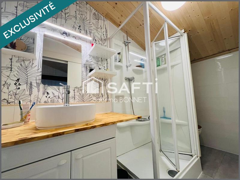 Maison - 180 m² - 8 pièces