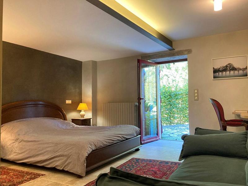 Maison - 250 m² - 7 pièces