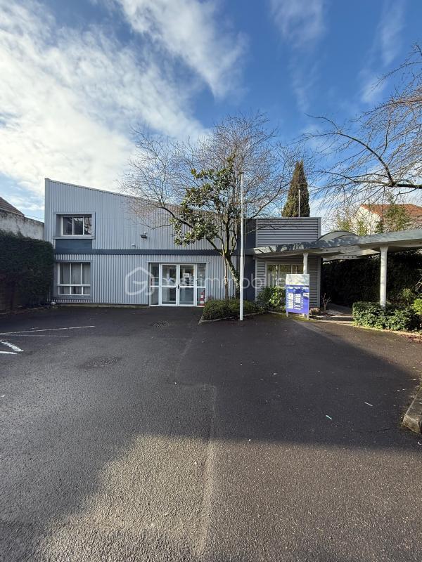 Bureau - 15 m² - 1 pièce