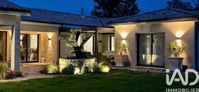 Maison - 158 m² - 7 pièces