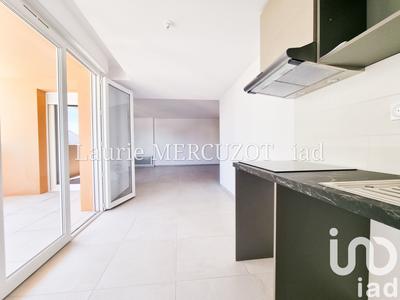 Appartement - 77 m² - 3 pièces