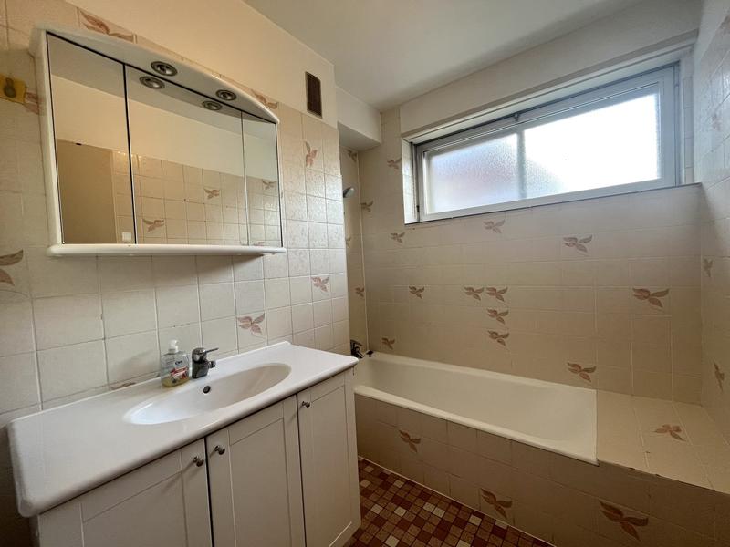 Appartement - 99 m² - 4 pièces