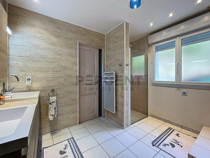 Maison - 154 m² - 7 pièces