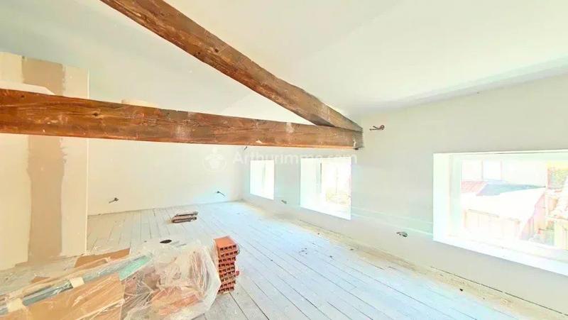 Maison - 268 m² - 7 pièces