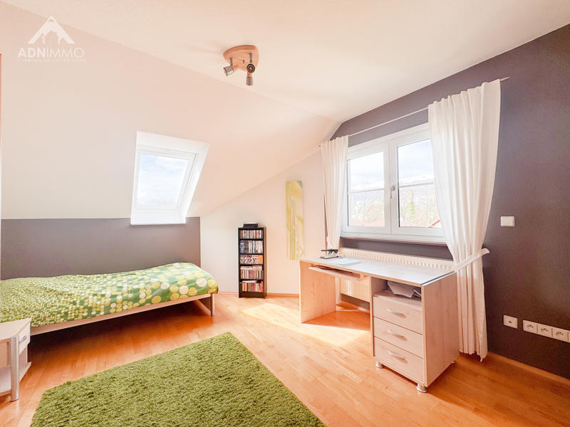 Maison - 333 m² - 8 pièces