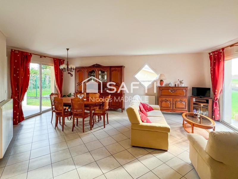 Maison - 100 m² - 4 pièces