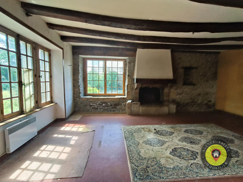 Maison - 750 m² - 13 pièces