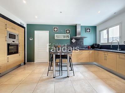 Maison - 173 m² - 7 pièces