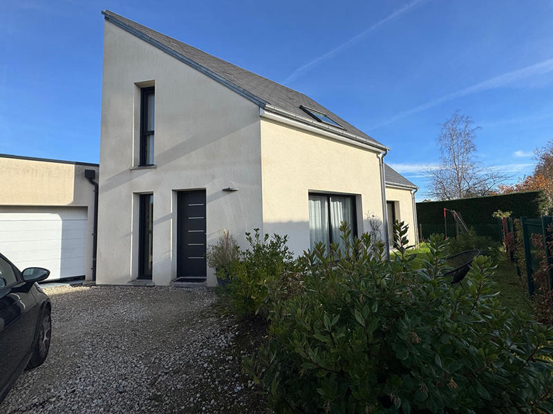 Maison - 137 m² - 6 pièces