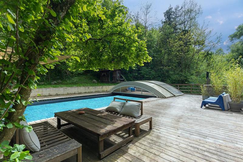 Demeure - 467 m² - 17 pièces