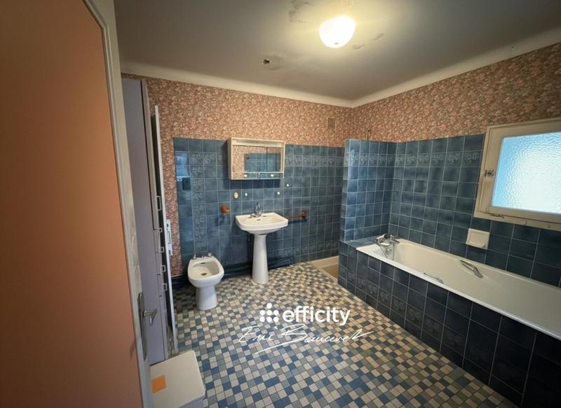 Maison - 96 m² - 4 pièces