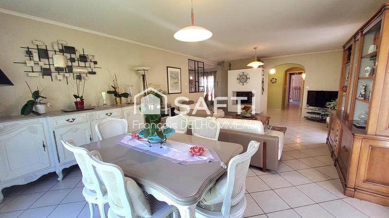 Maison - 180 m² - 7 pièces