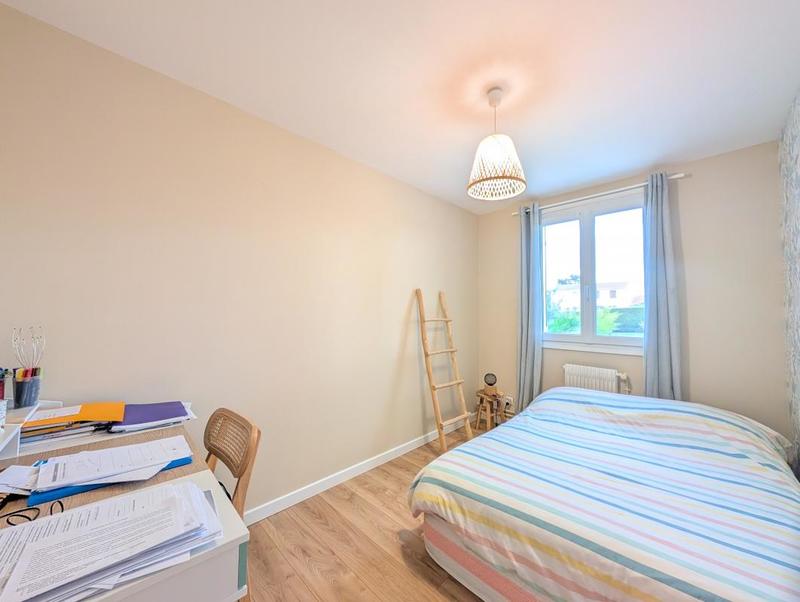 Pavillon - 85 m² - 4 pièces