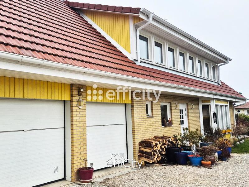 Maison - 232 m² - 8 pièces