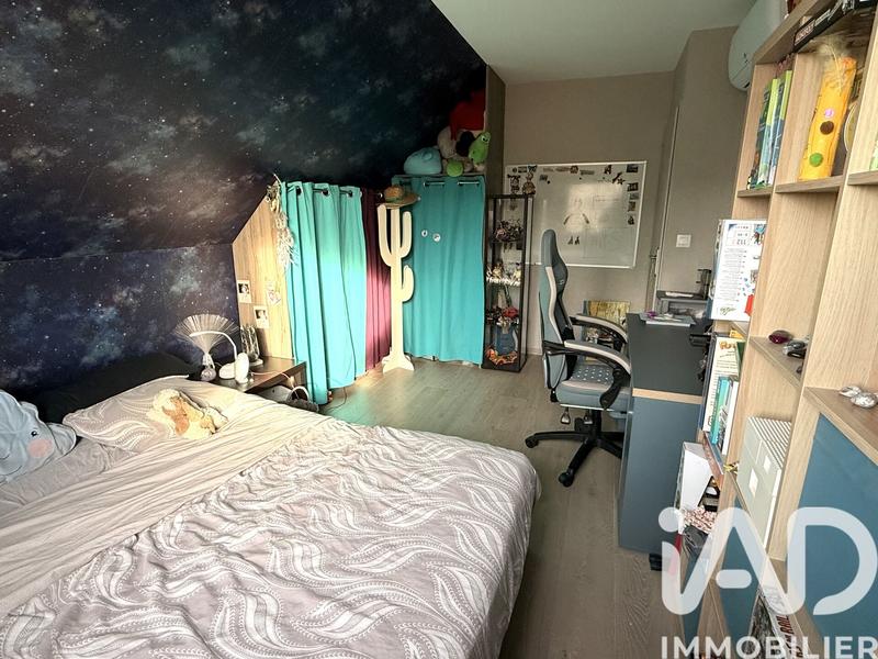 Maison - 140 m² - 5 pièces