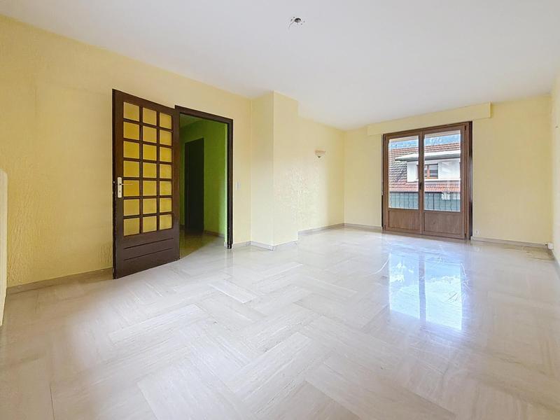 Appartement - 92 m² - 5 pièces