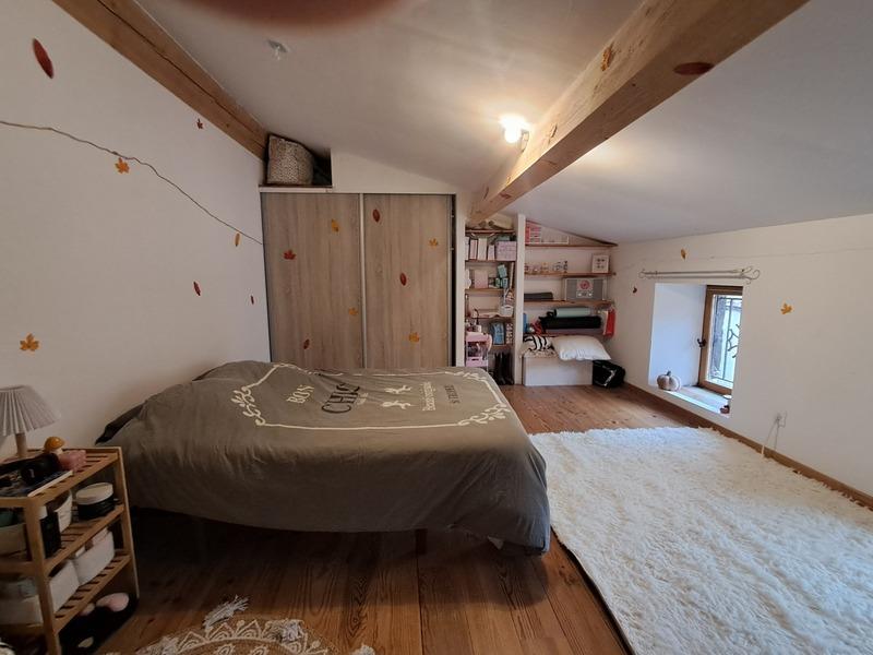 Maison de village - 238 m² - 9 pièces