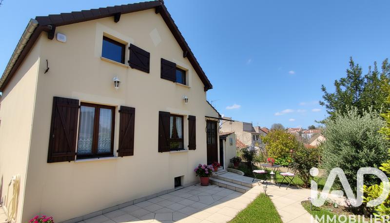 Maison - 88 m² - 5 pièces