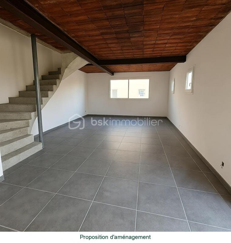 Maison jumelée - 300 m² - 9 pièces