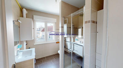 Appartement - 90 m² - 3 pièces