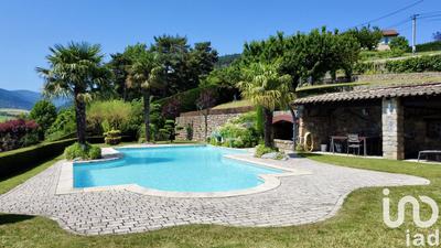 Maison - 186 m² - 6 pièces